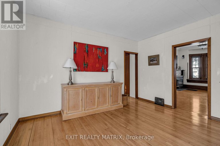 27898054/94-king-street/chesterville/north-dundas/ontario/K0C1H0_12