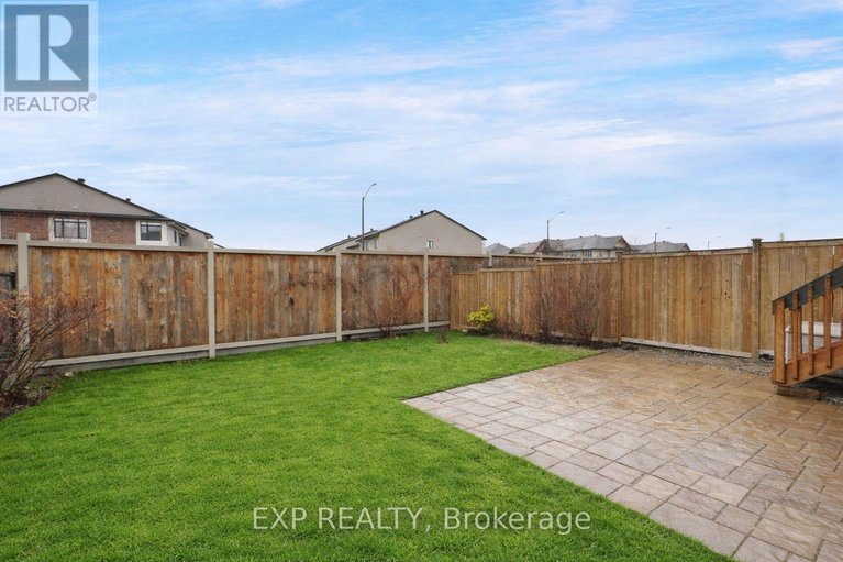 29626924/529-stargazer-crescent/riverside-southgloucester-glen/ottawa/ontario/K4M0H2_28