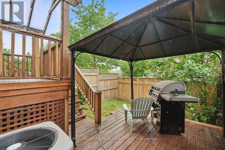 28576783/11-great-oak-private/riverview-park/ottawa/ontario/K1G6P7_22