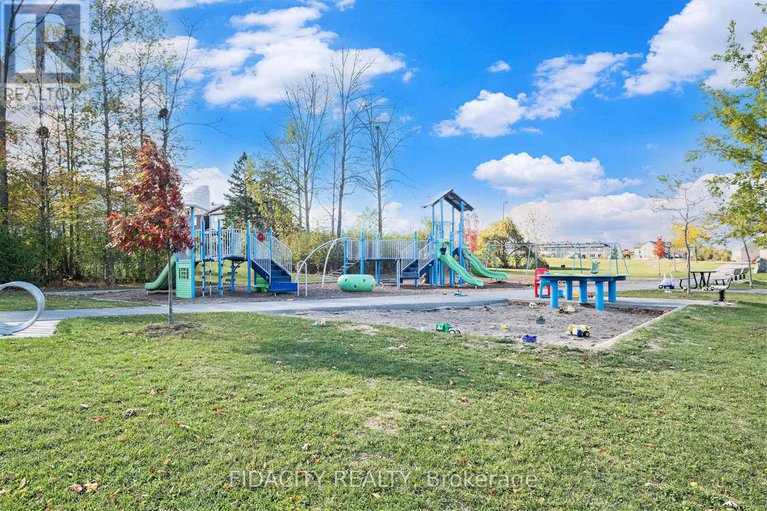 28972715/648-vivera-place/fringewood/ottawa/ontario/K2S2N1_24