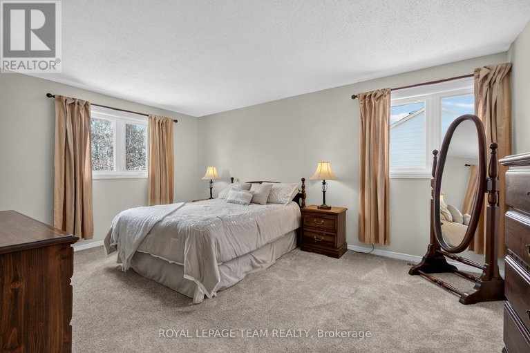 29501810/318-liard-street/stittsville-south/ottawa/ontario/K2S1J8_26