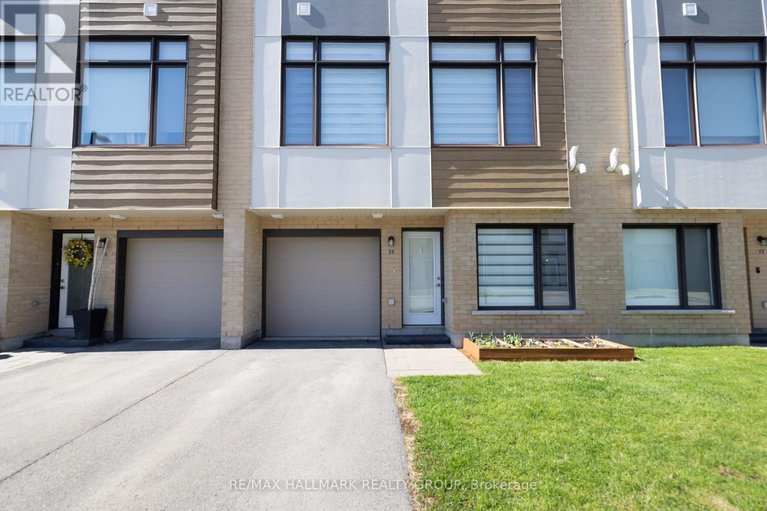 29664697/55-cherry-blossom-private-private-w/redwood-park/ottawa/ontario/K2H0C4_2