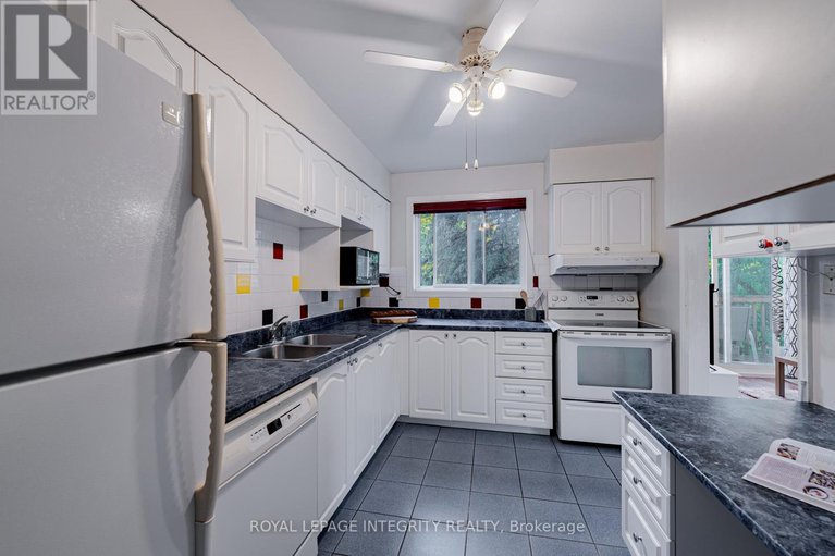 28965141/5-400-fenerty-court/katimavik/ottawa/ontario/K2L3A9_7