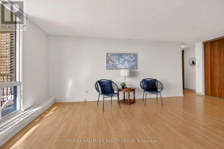 29157375/1001-665-bathgate-drive/carson-meadows/ottawa/ontario/K1K3Y4_15