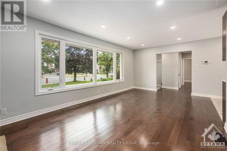 28603741/1680-fisher-avenue/borden-farmstewart-farmcarleton-heightsparkwood-hills/ottawa/ontario/K2C1X7_2