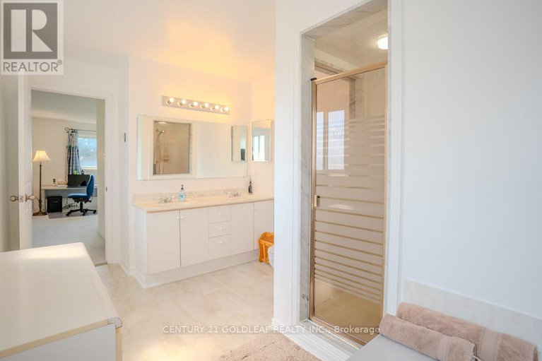 28627502/612-chenier-way/fallingbrookpineridge/ottawa/ontario/K4A1R1_30