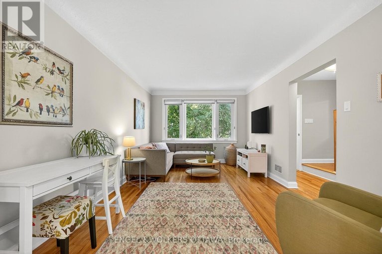 28835292/557-roosevelt-avenue/mckellarhighland/ottawa/ontario/K2A2A2_7