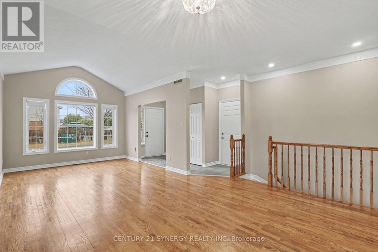 29612747/894-gosnell-terrace/fallingbrookgardenway-south/ottawa/ontario/K4A5C2_18