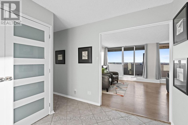 28981309/3360-southgate-road/south-keys/ottawa/ontario/K1V9A6_9