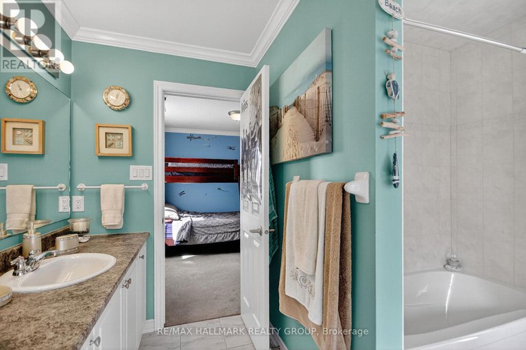 28916724/317-river-landing-avenue/half-moon-bay/ottawa/ontario/K2J3V4_25