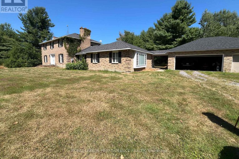 28826707/2620-marchurst-road/kanata-north-west/ottawa/ontario/K0A1T0_1