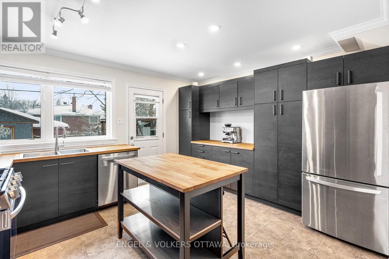 29414753/2707-marie-street/britannia/ottawa/ontario/K2B7E3_7