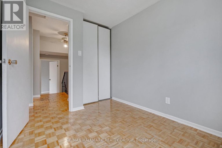 28701496/12f-larkshire-lane/pheasant-run/ottawa/ontario/K2J1Y6_20