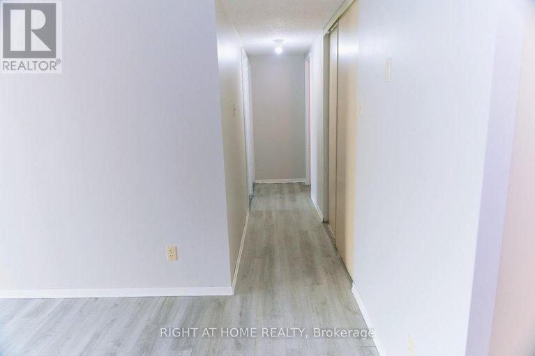29448917/1516-2871-richmond-road/britannia-heights/ottawa/ontario/K2B8M5_12