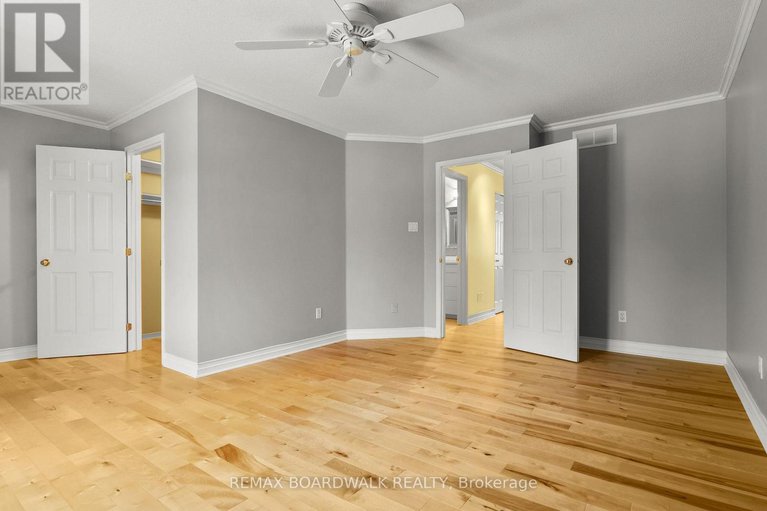 29251894/42-college-circle/castle-heights/ottawa/ontario/K1K4R8_24