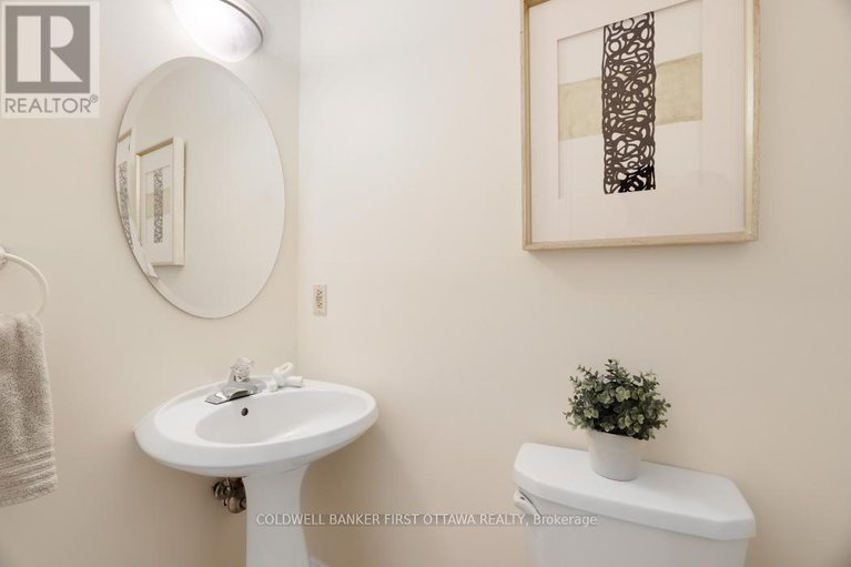 28742871/338-liard-street/stittsville-south/ottawa/ontario/K2S1J8_25