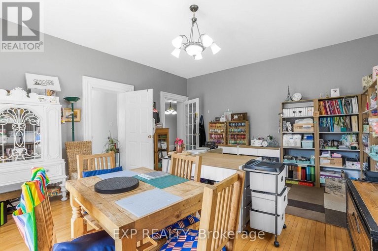 28327080/8-john-street/lorignal/champlain/ontario/K0B1K0_9