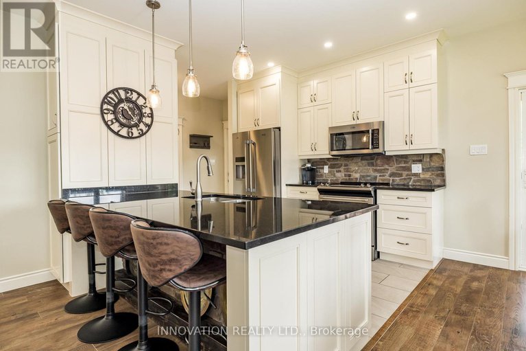 28586643/103-a-carriage-landing-drive/horton-twp/horton/ontario/K0J1Y0_8