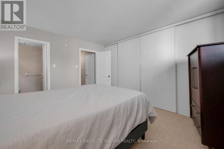 28933682/1647-locksley-lane/beaconwood/ottawa/ontario/K1J1B6_16