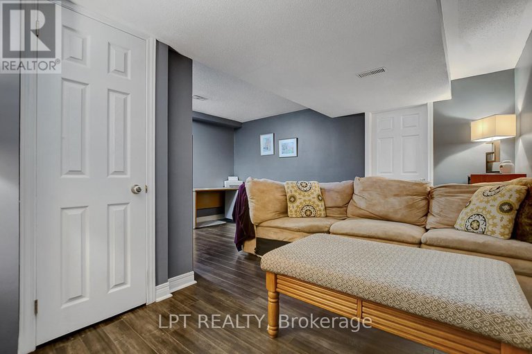 29018996/204-forestglade-crescent/hunt-club-park/ottawa/ontario/K1G6A7_34