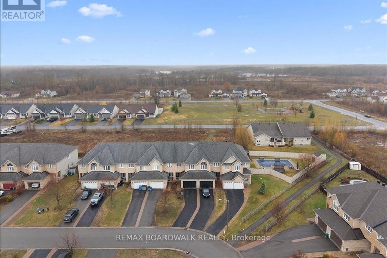 29616180/6830-breanna-cardill-street/greely/ottawa/ontario/K4P0C1_48