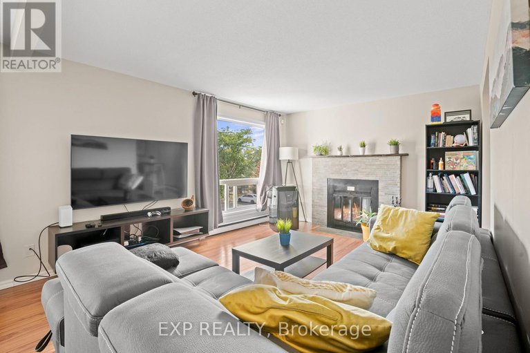 29159021/77b-754-st-andre-drive/hiawatha-parkconvent-glen/ottawa/ontario/K1C4S4_10