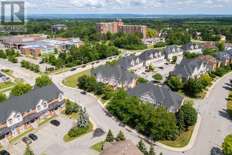 28582294/39-39-hawkstone-gate/beaverbrook/ottawa/ontario/K2K0A3_32