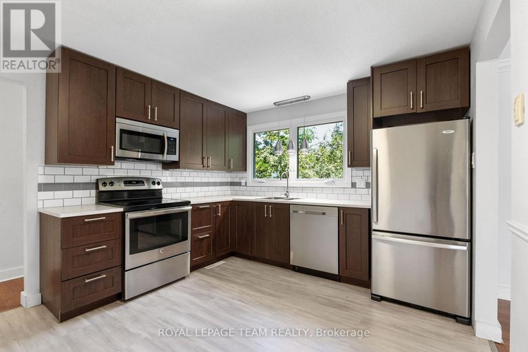 28608553/29-ashgrove-crescent/briargreen/ottawa/ontario/K2G0S1_14