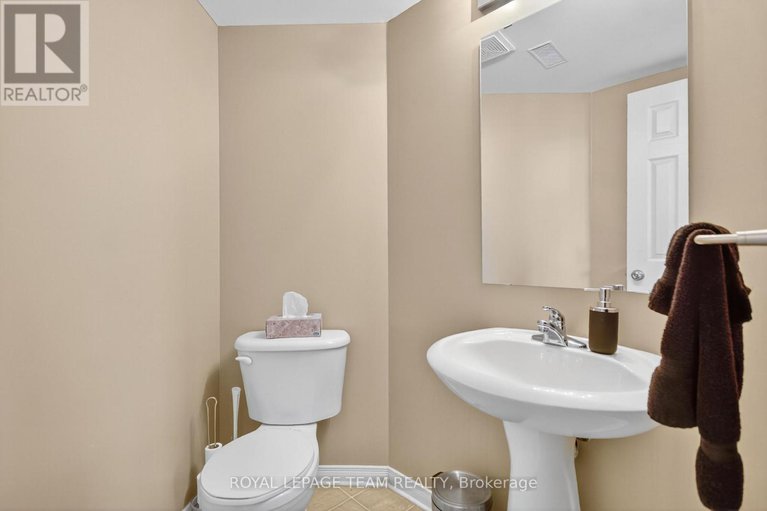 29406960/145-wharhol-private/westcliffe-estates/ottawa/ontario/K2H1G5_44