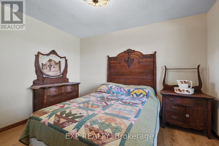 28849098/9185-ray-wilson-road/metcalfe/ottawa/ontario/K0A2P0_18