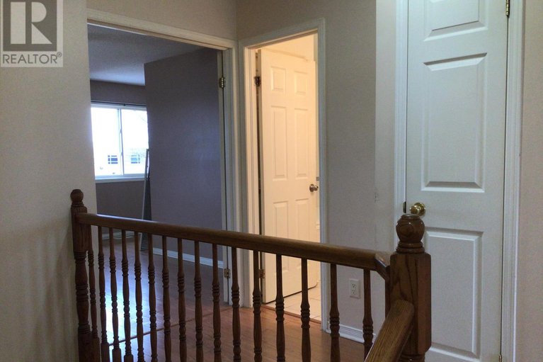 29119256/1586-duplante-avenue/fallingbrookpineridge/ottawa/ontario/K4A4A1_11