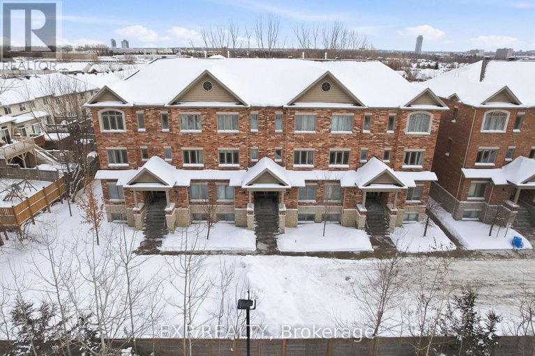 29479241/81-634-danaca-private/carson-meadows/ottawa/ontario/K1K2V7_1