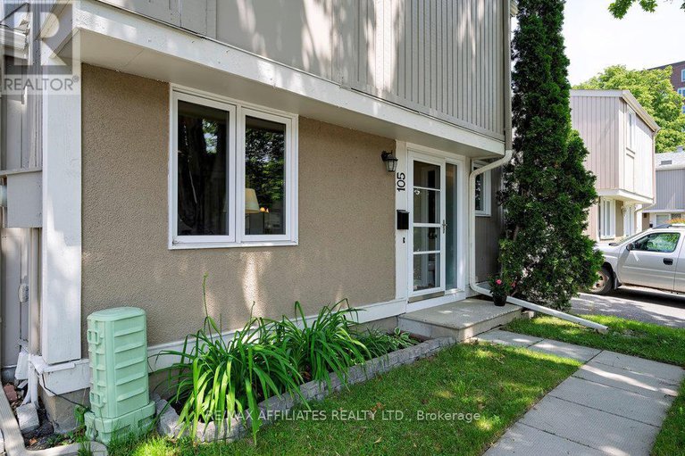 28488846/34-105-weeping-willow-lane/beaverbrook/ottawa/ontario/K2K1E6_3