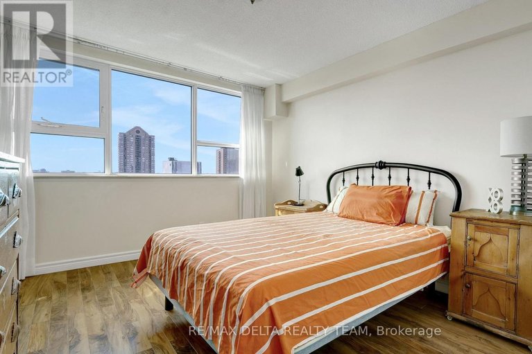 29672097/1001-555-brittany-drive/viscount-alexander-park/ottawa/ontario/K1K4C5_18