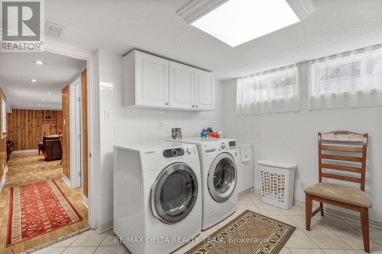 28631886/2435-heaton-avenue/hawthorne-meadows/ottawa/ontario/K1G1J1_25