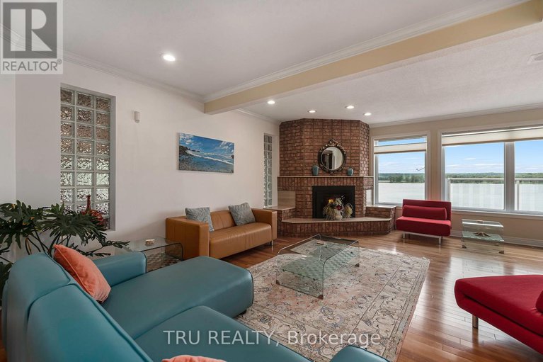 29057130/403-bank-street/ottawa/ontario/K2P1Y6_8