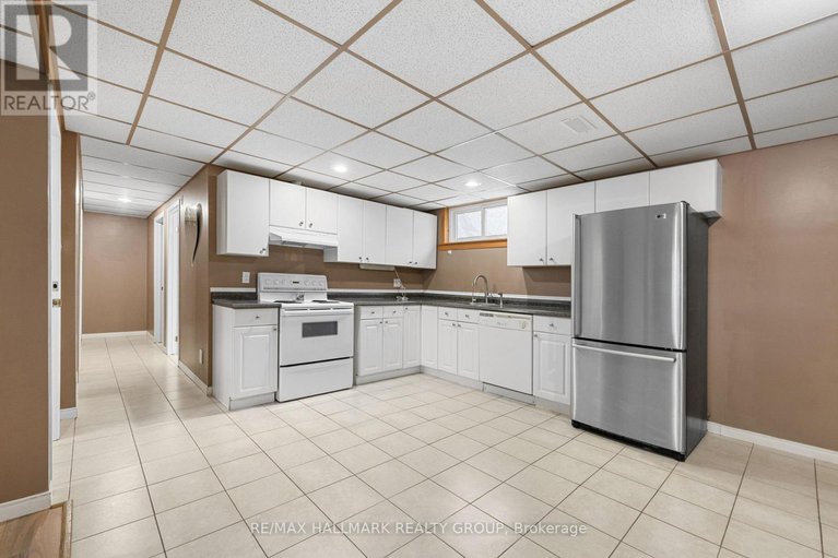 29137387/1050-barnett-drive/cumberland-village/ottawa/ontario/K4C1C7_18