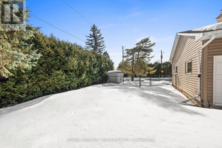 29455651/5329-driscoll-drive/manotick-long-island-nicholls-island/ottawa/ontario/K4M1E3_40