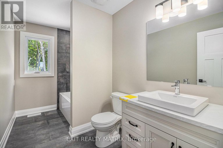 28914597/1375-fribourg-street/embrun/russell/ontario/K0A1W0_13