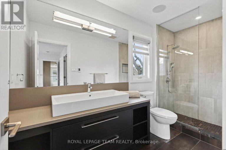 29651799/1670-ortona-avenue/carleton-heights/ottawa/ontario/K2C1W7_39