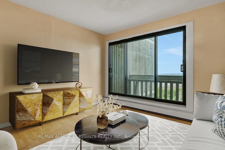 29670828/2110-415-greenview-avenue/britannia/ottawa/ontario/K2B8G5_11