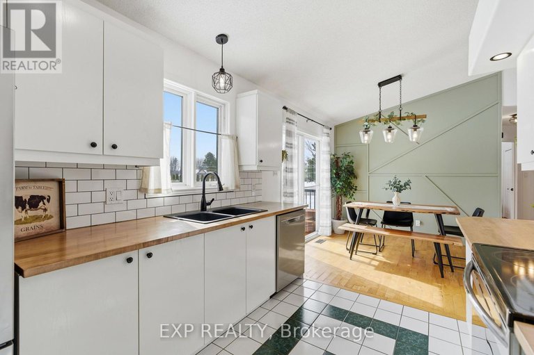 29437071/2174-lemery-street/clarencerockland-twp/clarence-rockland/ontario/K0A1E0_15