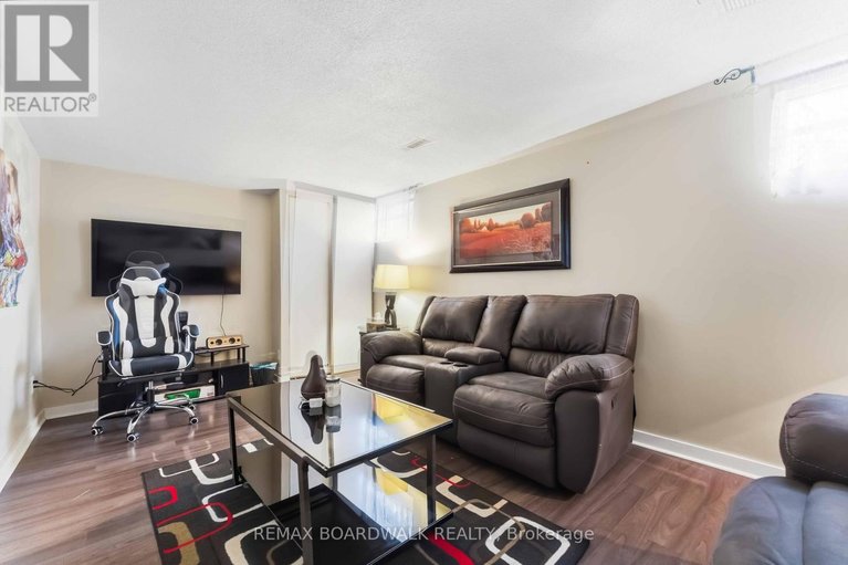 29576237/1707-meadowbrook-road/pineview/ottawa/ontario/K1B4W6_19