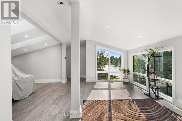 28864114/2318-summerside-drive/manotick-east-to-manotick-station/ottawa/ontario/K4M1B4_39