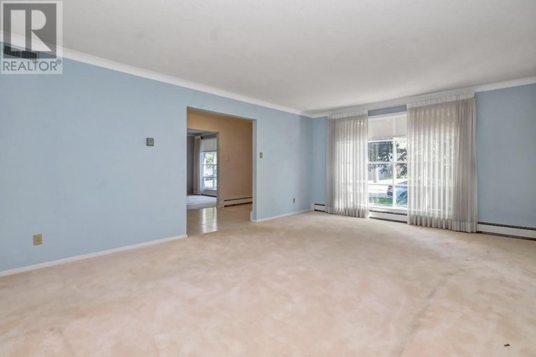 28544355/968-sadler-crescent/whitehaven/ottawa/ontario/K2B5H7_7