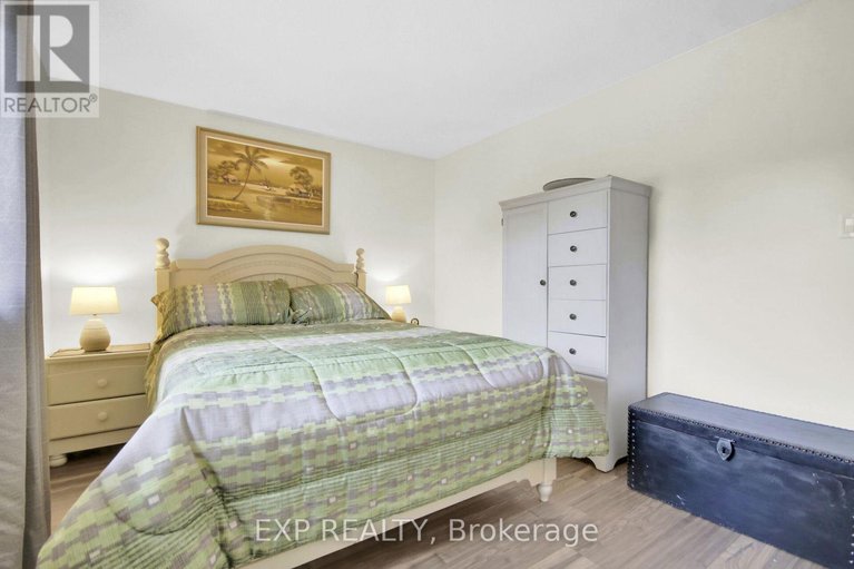 28766879/6454-waterbury-lane/north-gower/ottawa/ontario/K0A2T0_16