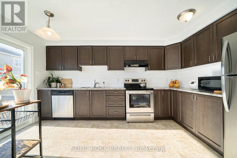 28954460/380-rouncey-road/emerald-meadowstrailwest/ottawa/ontario/K2V0H9_4