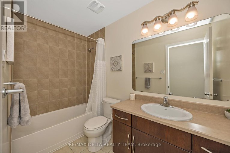 29413611/1889-montmere-avenue/notting-hillsummerside/ottawa/ontario/K4A0E7_33