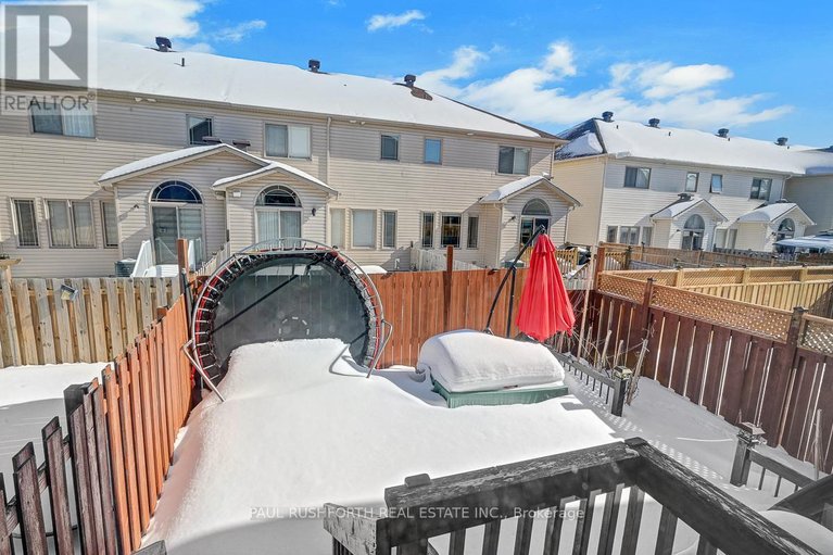 29495848/560-du-pin-rouge-way/mer-bleuebradley-estatesanderson-park/ottawa/ontario/K1W0C4_44