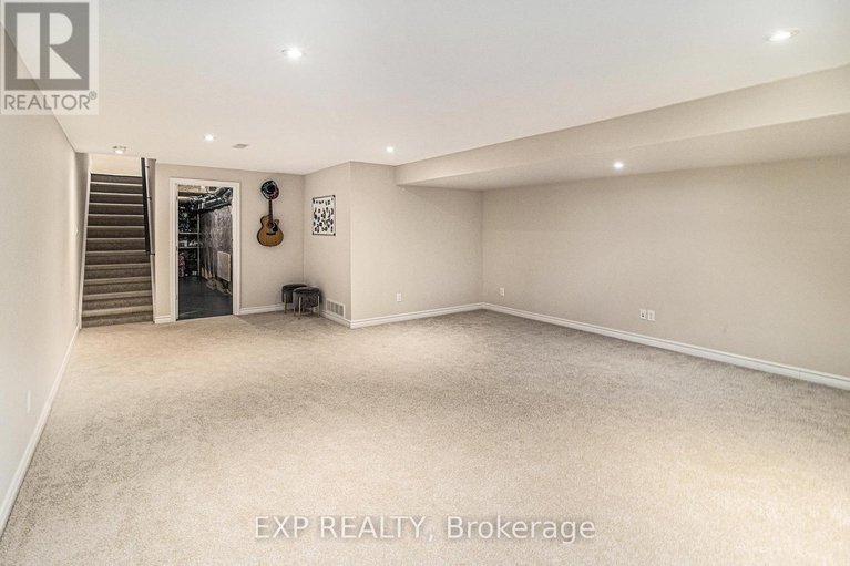 29588179/383-memorial-grove/riverside-southgloucester-glen/ottawa/ontario/K1X0C7_32